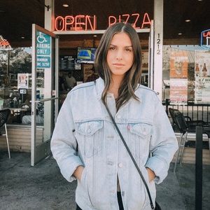 Meet your Posher, Juliana